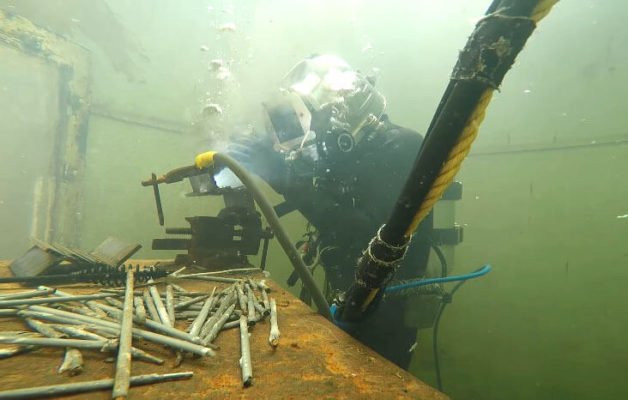 how-much-does-an-underwater-welder-make